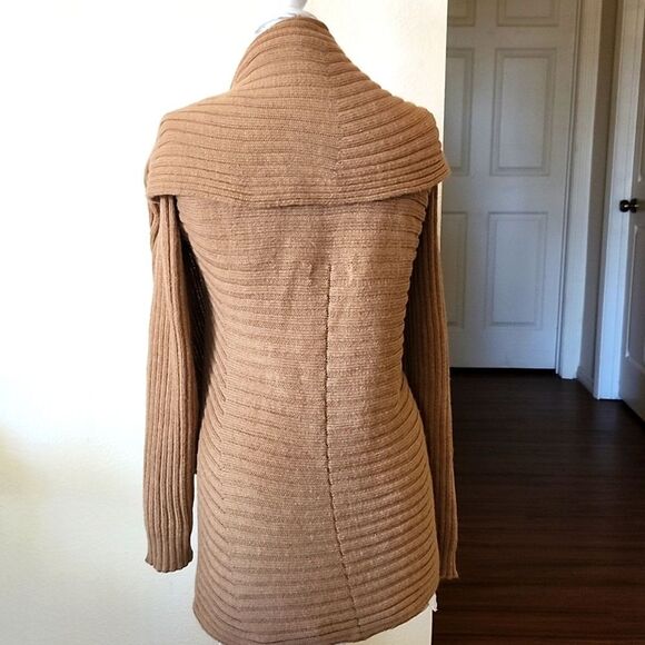 Peruvian Collection 100%Alpaca Cardigan - Picture 3 of 5